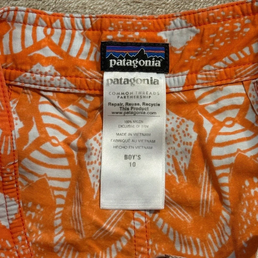 Patagonia Boys Orange Tribal Print Board Shorts Swim Trunks Size 10